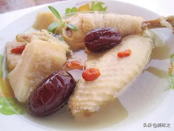 腊猪蹄炖海带土豆的做法大全家常做法(腊猪蹄炖海带图片)